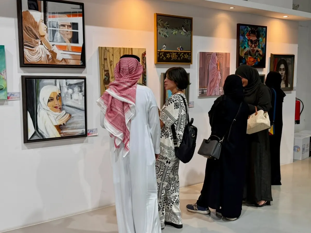 من تاروت.. زهرة آل درويش تفتح «سرّ التين والزيتون» وتفكك معنى «التعلّق» في روازن 6