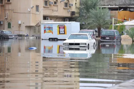 مختصون: التأمين لا يغطي الخسائر الناجمة عن السيول والأمطار