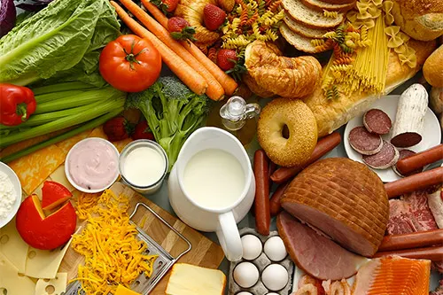 اللحوم البيضاء والمكسرات منها.. أخصائية تضع 9 توصيات لنظام غذائي صحي