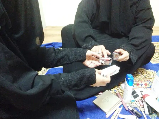 تحذير لـ ”المشاهير“.. لا تتورطوا في الترويج لوصفات تجميلية