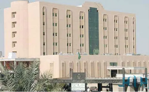 ”الصحة“ تبدأ إحالة مزاولي المهن الطبية دون ترخيص إلى ”الادعاء العام“