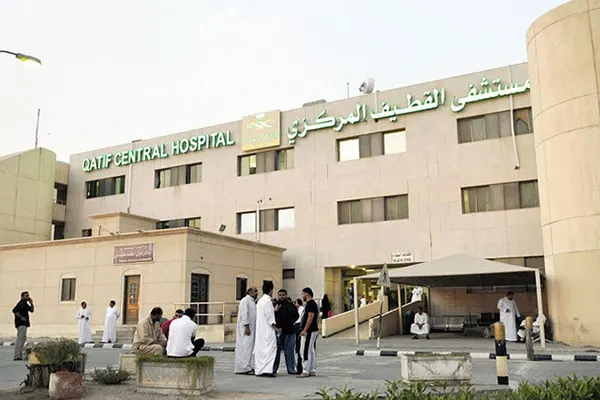 وفاة واصابة 10 اشخاص بانقلاب مركبة في مستنقع غرب مطار الملك فهد