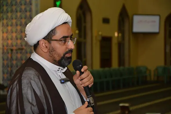 الشيخ آل عمير يقيم الورشة التدريبية «التربية الوالدية» بتنمية التوبي