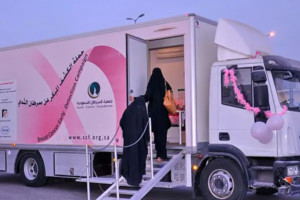 «الصحة» تعلن الحرب على سرطان الثدي: لا تصيرين الثامنة