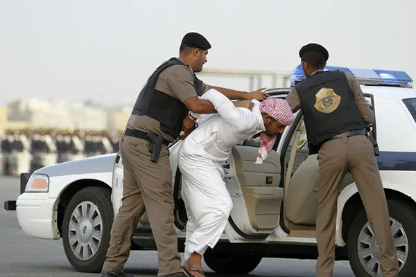 الأجهزة الأمنية تلقي القبض على «215» مطلوبًا أمنيًا وإرهابيًا