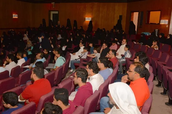 الشبيب يقدم «قصة نجاح وتميز لمبتعث» بلجنة التفوق الطلابي بصفوى