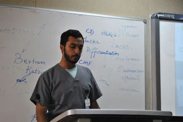 المُسلّمي يُدرب 100 طالب للتغلب على المشاكل الجامعية والإستعداد لاختباراتها