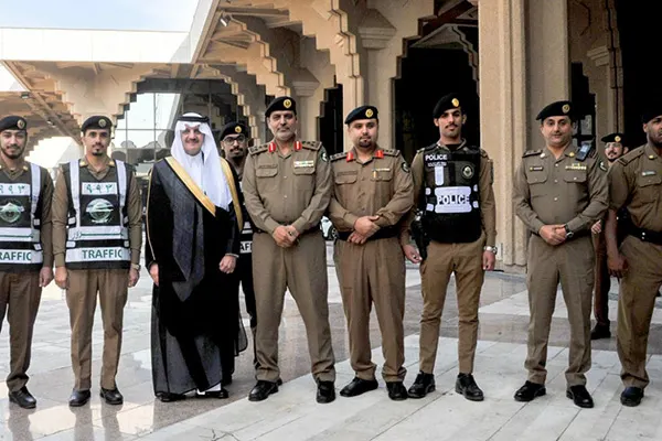 أمير الشرقية يدشن المركبات الجديدة للمرور السري