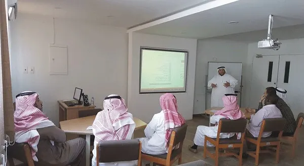 «التدريس المتمايز» لمعلمي ثانوية النابية