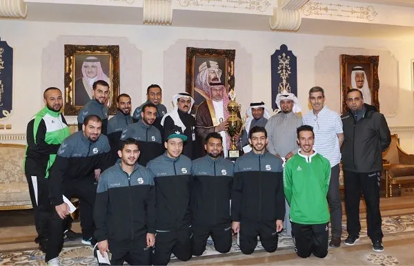 أمير الرياضة يستقبل بطل آسيا.. ويوعد بمكافأة مالية خاصة للاعبين