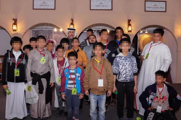 أيتام بر الفيصلية يتعرفون على الحرف اليدوية وحلويات التمر بالأحساء