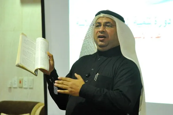 الفرج: الخطاطون هم من وضعوا الهمزة في بطن الكاف