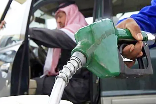 أغرب خرافة.. شرب البنزين لعلاج النحافة