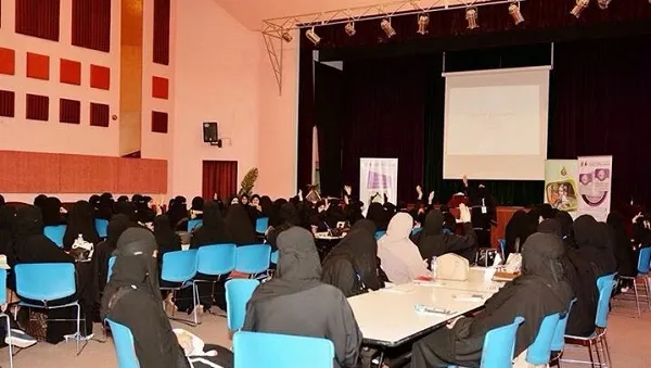ورشة «لون حياتك» وتجربة تحدي السرطان في ثالث أيام تدريب مسابقة الأخلاق