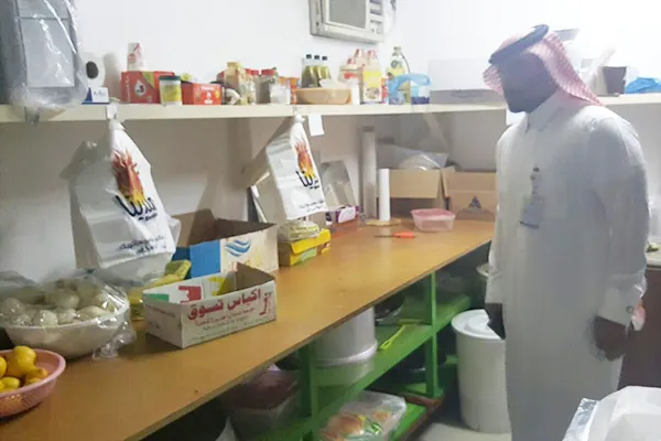 ضبط مسلخ عشوائي ومطعم غير مرخص في مزرعتين بالقطيف