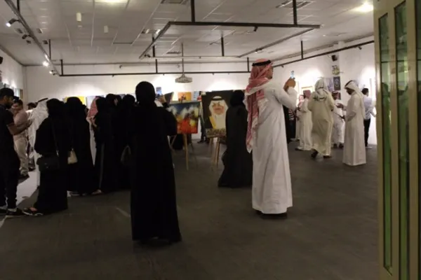 67 فنانا يشاركون في الملتقى التشكيلي الثاني بالدمام