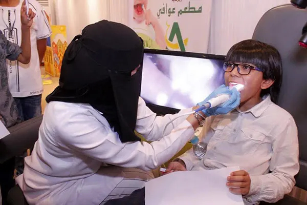صفوى.. وظيفة شاغرة «مساعدة طبيب أسنان»