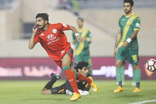 الاتفاق يعبر أمواج الخليج بأمان