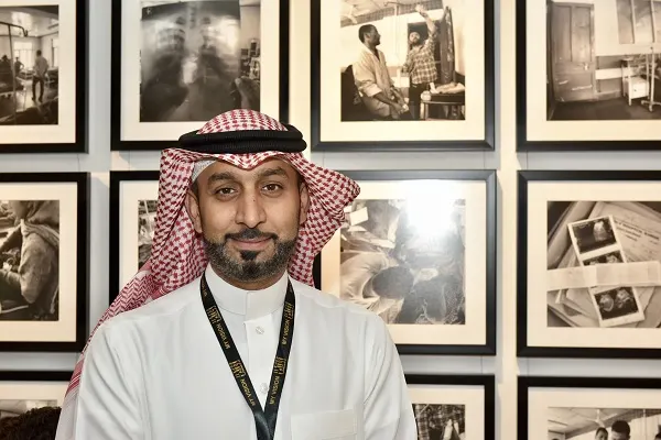 «24 ساعة في الطوارئ» تُلهم فوتوغرافي لتوثيق مشروعه الفني