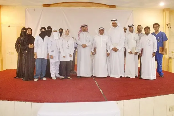 بالصور.. إدارة المراكز الصحية بصفوى تكرم 82 من منسوبيها