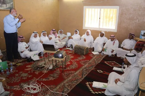 زراعة الأحساء تكافح «حلم الغبار»