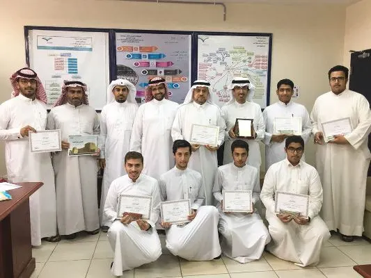 تعليم الأحساء يكرم ثانوية الفيصلية لمشاركتها في مسابقة «توثيق»