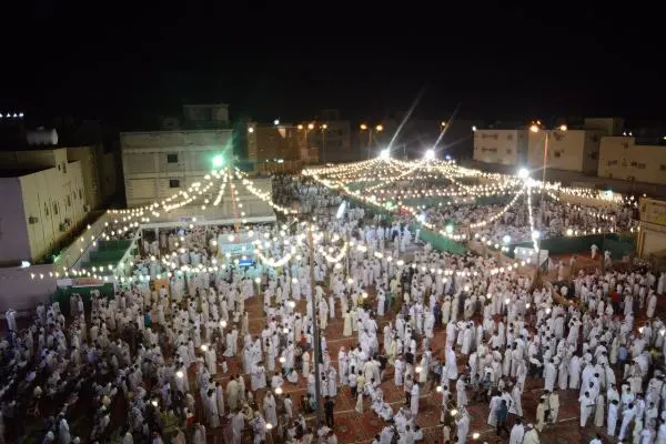 الليلة.. بلدات الأحساء تزف 140 شابا لعروسه في الزواج الجماعي