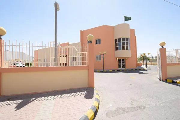 سحب 9 مراكز صحيّة أولية من مقاولين متعثرين بالقطيف
