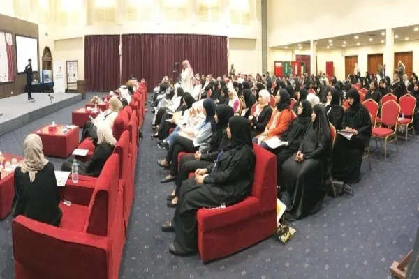 نادي رسالة توستماستر يختتم برنامجه التطويري للفتيات