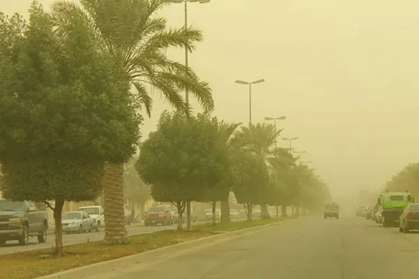 تنبيه متقدم بعاصفة غبار تؤدى لانعدام الرؤية على الشرقية