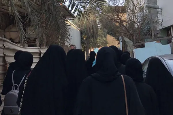 فتيات ملتقى حياة ثانية يتعرفن على تراث القطيف وتاروت