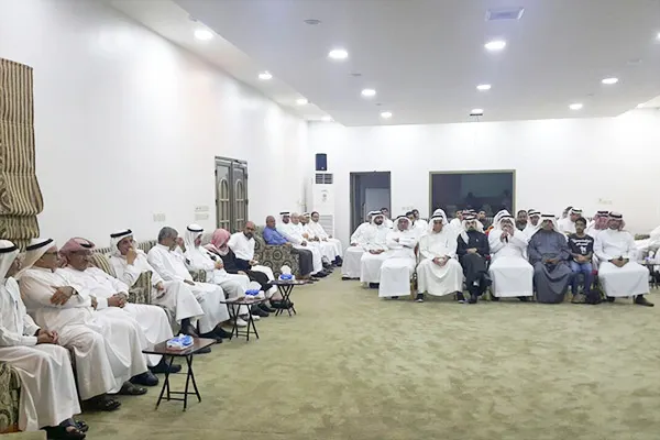 ديوانية سنابس تقيم محاضرة «مقتطفات عن صحة المسالك البولية» مع الدكتور العسكري