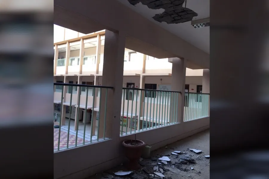 سقوط قطع اسمنتية بمجمع مدرسي بالعوامية