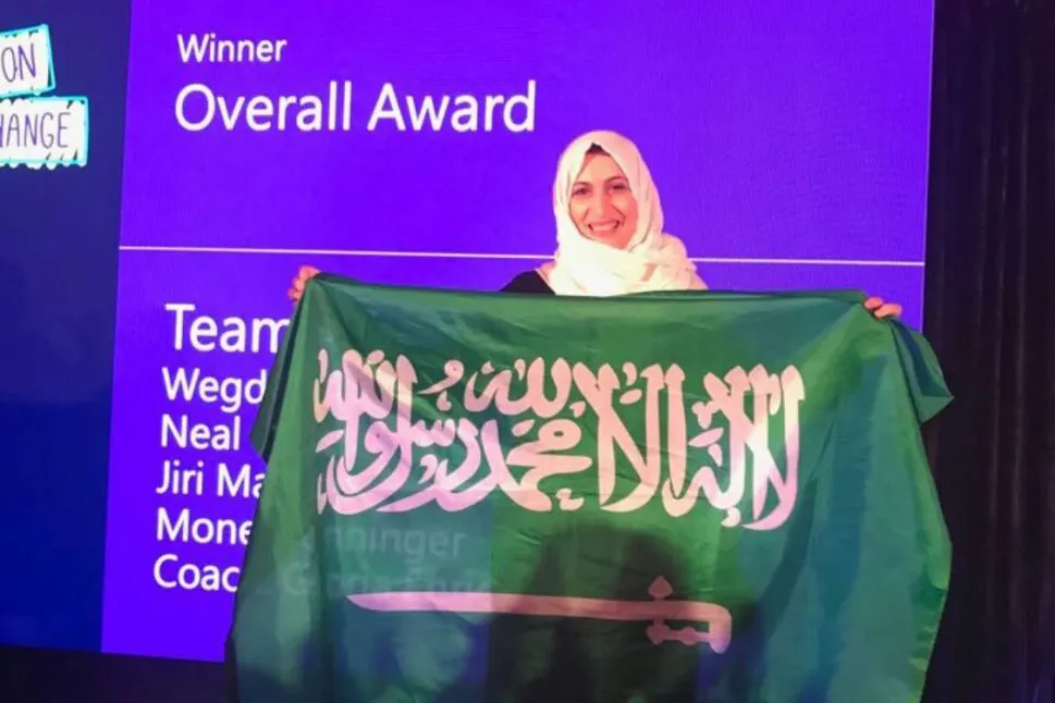 وجدان الفرج تظفر بالجائزة الكبرى في مهارات التفكير الحاسوبي العالمية