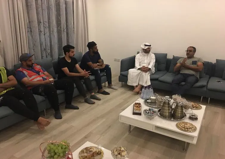 التشكيلي زمان: يؤلمني أن يُجرح الفنان والإساءة للأعمال الفنية جريمة