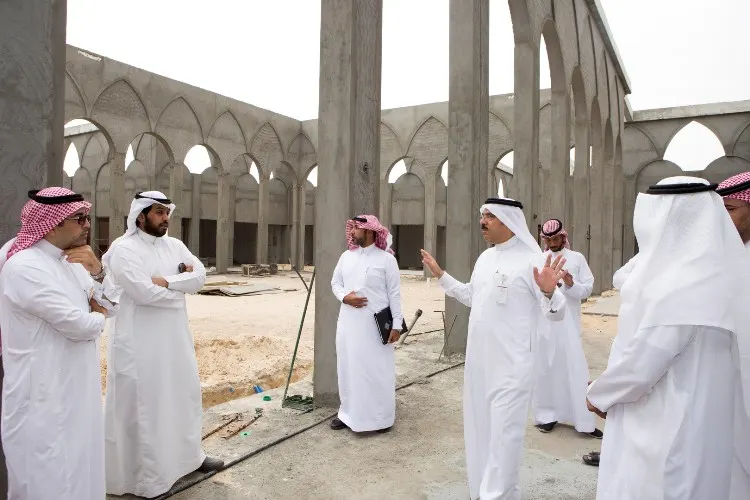 أمانة الأحساء تنجز 80% من أعمال مجمع التمور