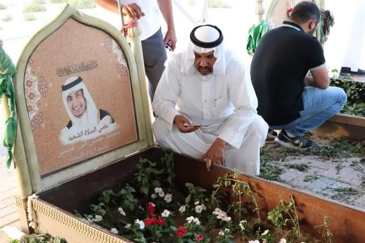 بالصور.. العشرات يحيون الذكرى الثالثة لاستشهاد حماة الصلاة بالدمام