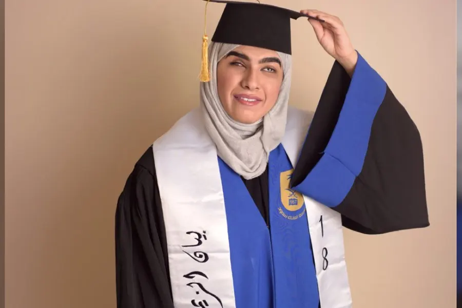 بيان الزيمور.. كفيفة أبصرت التفوق مع مرتبة الشرف