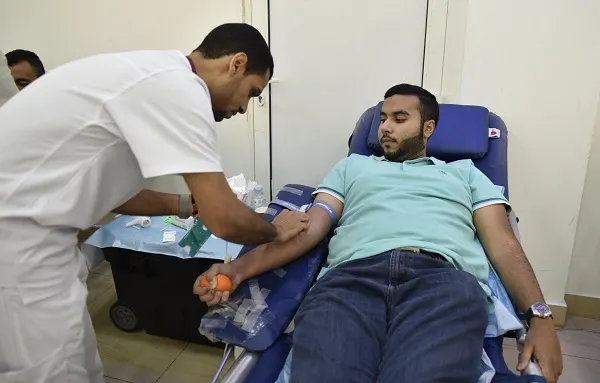 مركزي القطيف يقيم حملة «قطرة من دمك حياة لغيرك» بالتوبي