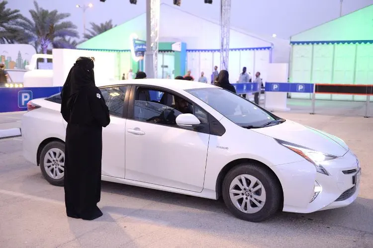 مكاتب خدمات تدرب بـ 1200 ريال.. المرور يحذر: مخالفة وسنلاحقهم