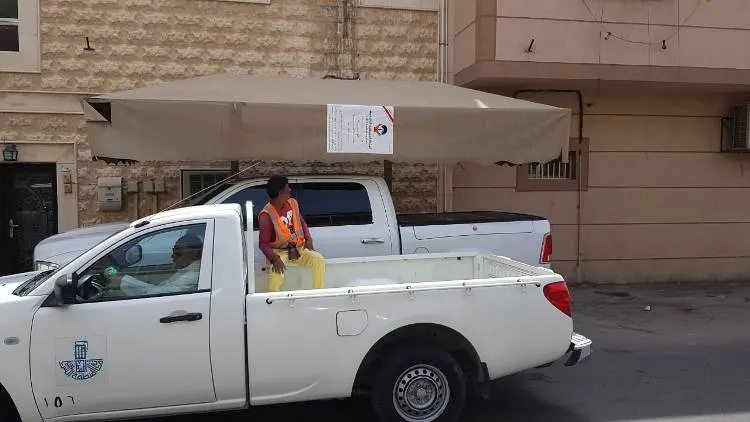 بلدية القطيف تحدد مهلة نهائية لإزالة المظلات المخالفة بالقديح