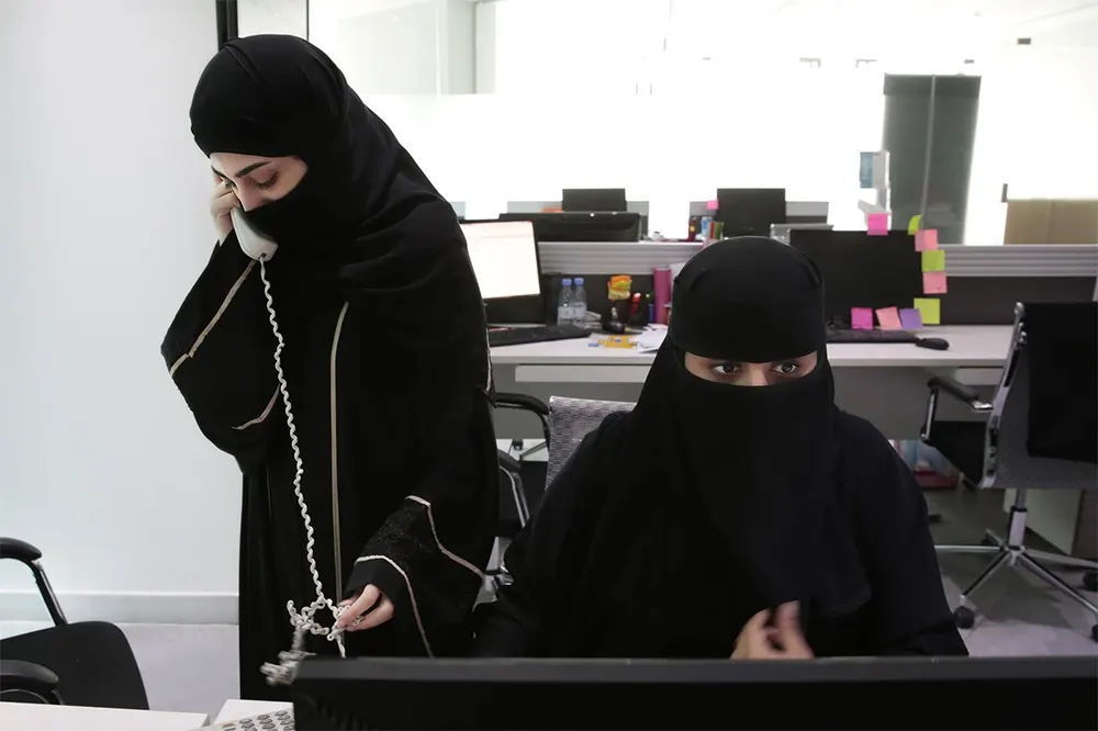 وظائف نسائية شاغرة لدى شركة للمقاولات العامة