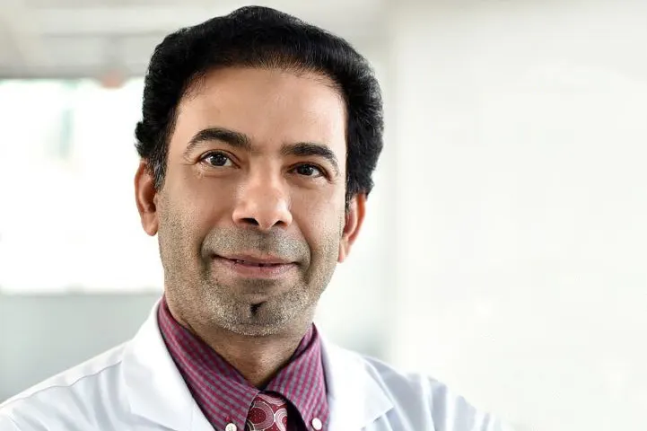 البروفيسور آل توفيق يحصد جائزة الإنجاز مدى الحياة في علم اللقاحات