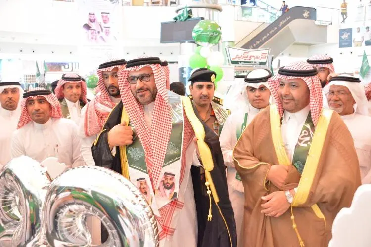 الأهازيج الشعرية والعرضة السعودية في أحتفال التعليم باليوم الوطني