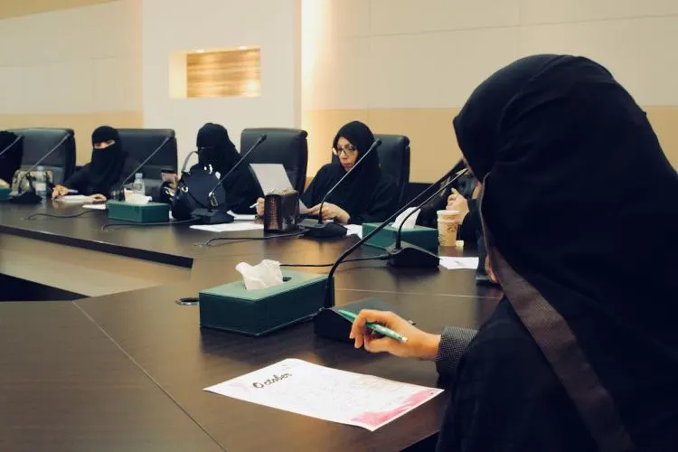 «زهرة» تدشن حملة للتوعية بمرض سرطان الثدي في الأحساء