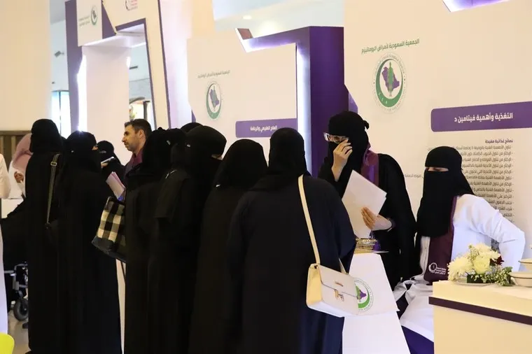 جمعية الروماتيزوم: المدخنين والسيدات أكثر عرضة للإصابة والتشخيص المبكر ضروري