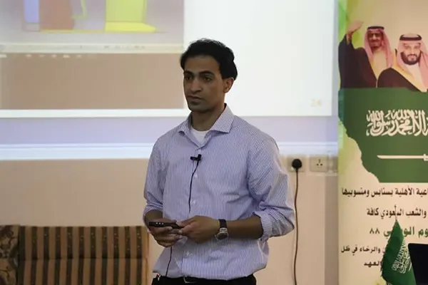 ابو حسين: حصل على براءة اختراع في امريكا.. لكنه يعمل خارج تخصصه في المملكة