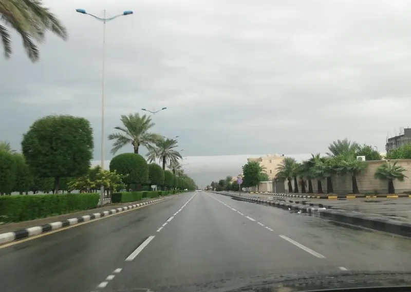 أمطار خفيفة إلى متوسطة على القطيف