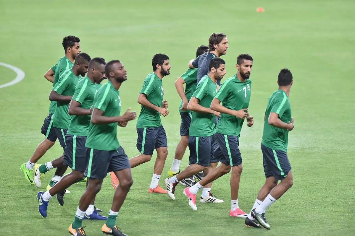 حافلات من الأحساء والقطيف إلى أبو ظبي لنقل الجماهير لمؤازرة الأخضر أمام قطر