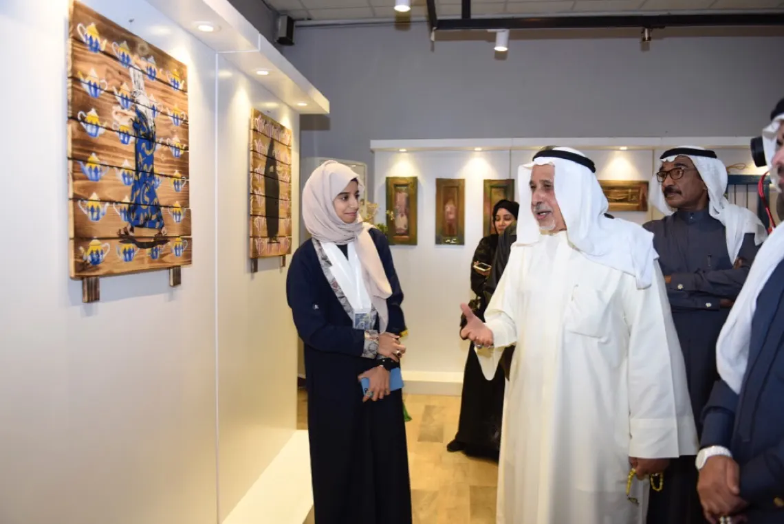 الماحوزي تستحضر ”الخبز العربي وبيبسي الطيبين“ في «ذاكرة إنسان» الثلاثي